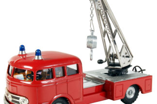Mercedes hasič jeřáb