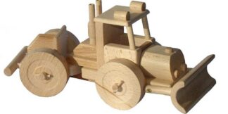 Ceeda Cavity Lakatoš (traktor na dřevo)