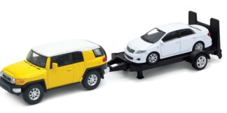 Welly Autovlek Toyota FJ Cruiser + Toyota Corolla 1:34