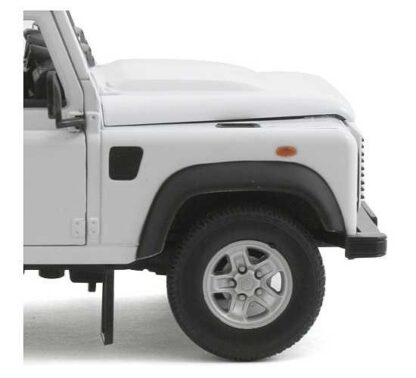 Welly Land Rover Defender 1:24 bílý - Image 2