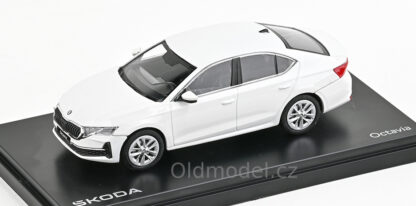 Modely autíček Škoda Octavia IV FL (2024), 1:43 , Bílá Candy - 143AB-048E, kovové modely aut Škoda, Modely autíček pro každého - Oldmodel.cz