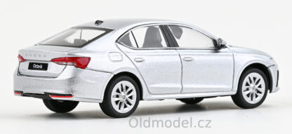 Modely autíček Škoda Octavia IV FL (2024), 1:43 , Stříbrná Brilliant Metalíza - 143AB-048AB, kovové modely aut Škoda, Modely autíček pro každého - Oldmodel.cz