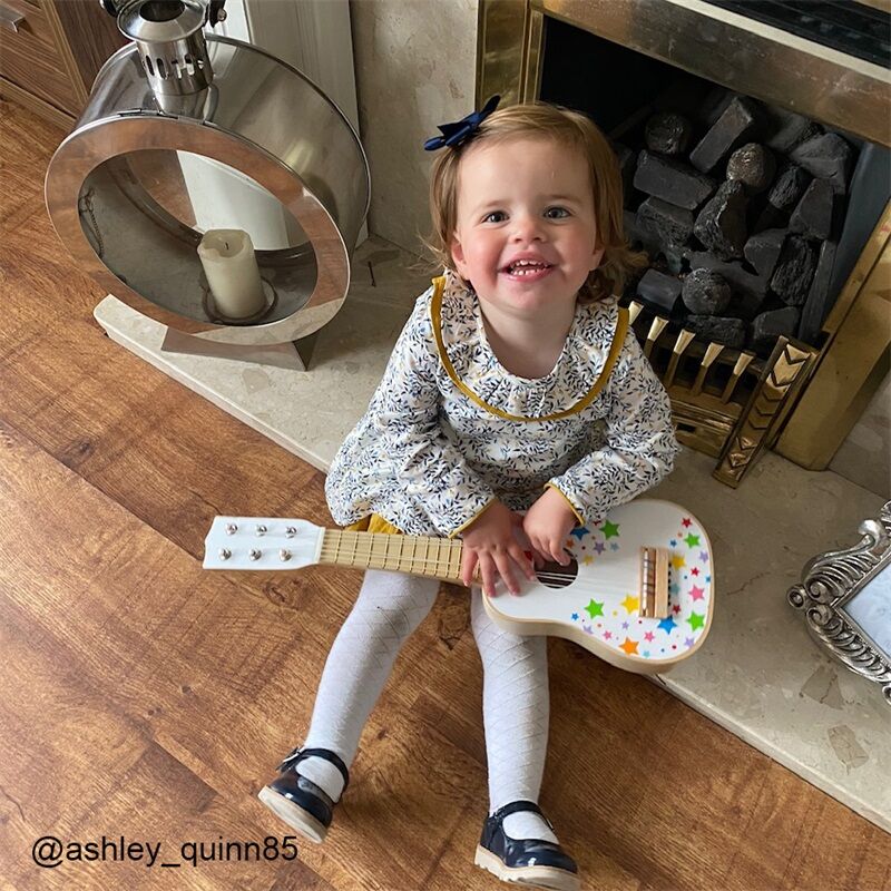 Bigjigs Toys Dřevěná kytara star - poškozený obal - Obrázek 4