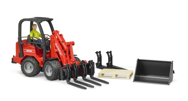 Bruder Červený nakladač SCHÄFFER 2034 s panáčkem a příslušenstvím - Obrázek 4