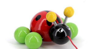 Vilac Dřevěná tahací beruška