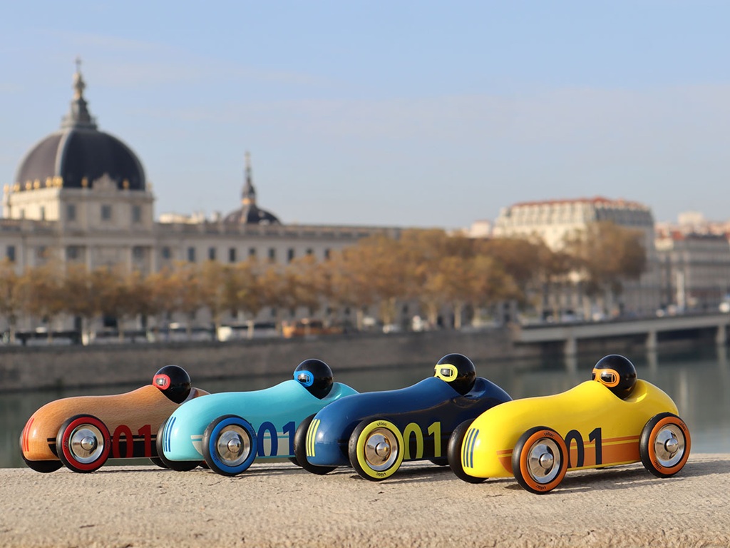 Vilac Dřevěné auto Old Sport Compet přírodní - Obrázek 3