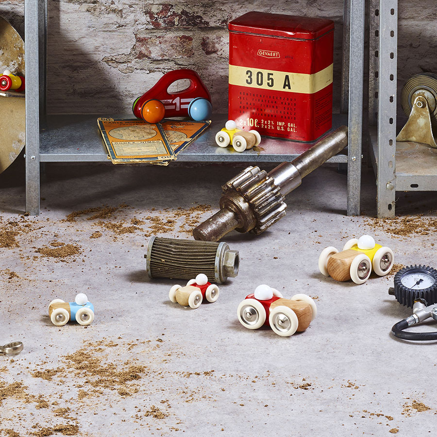 Vilac Dřevěné mini autíčko žluté - Obrázek 2