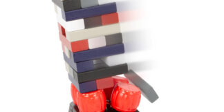 small foot Vratká věž Dynamit